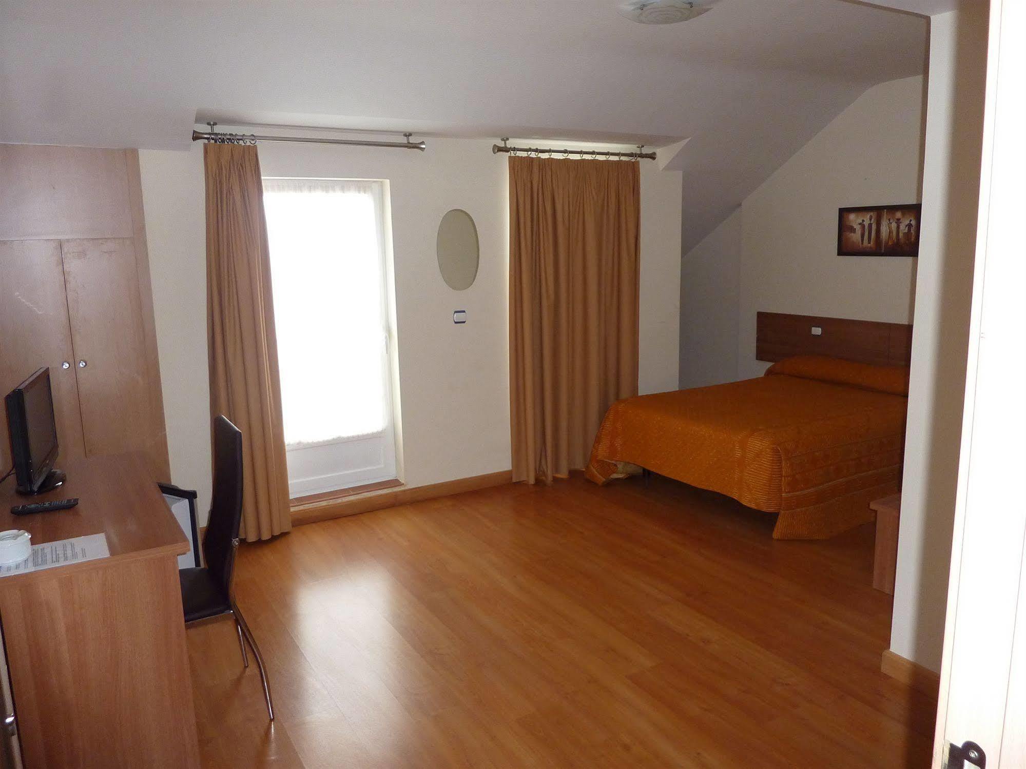 Hostal La Morada Ла-Систернига Экстерьер фото
